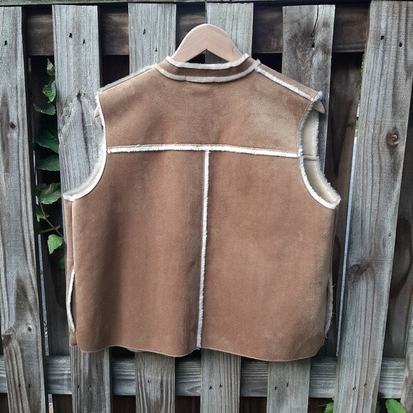 Valerie Stevens Vest Faux Suede Fully Lined Penny Lane Sleeveless Jacket Size LP - Picture 3 of 13